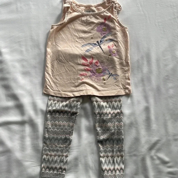 Oshkosh  Set - Picture 2 of 12